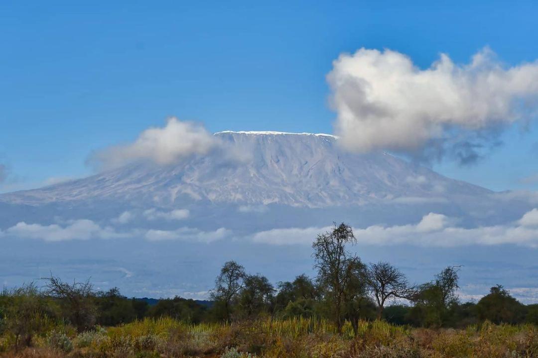 Amboseli Cultural Camping Экстерьер фото